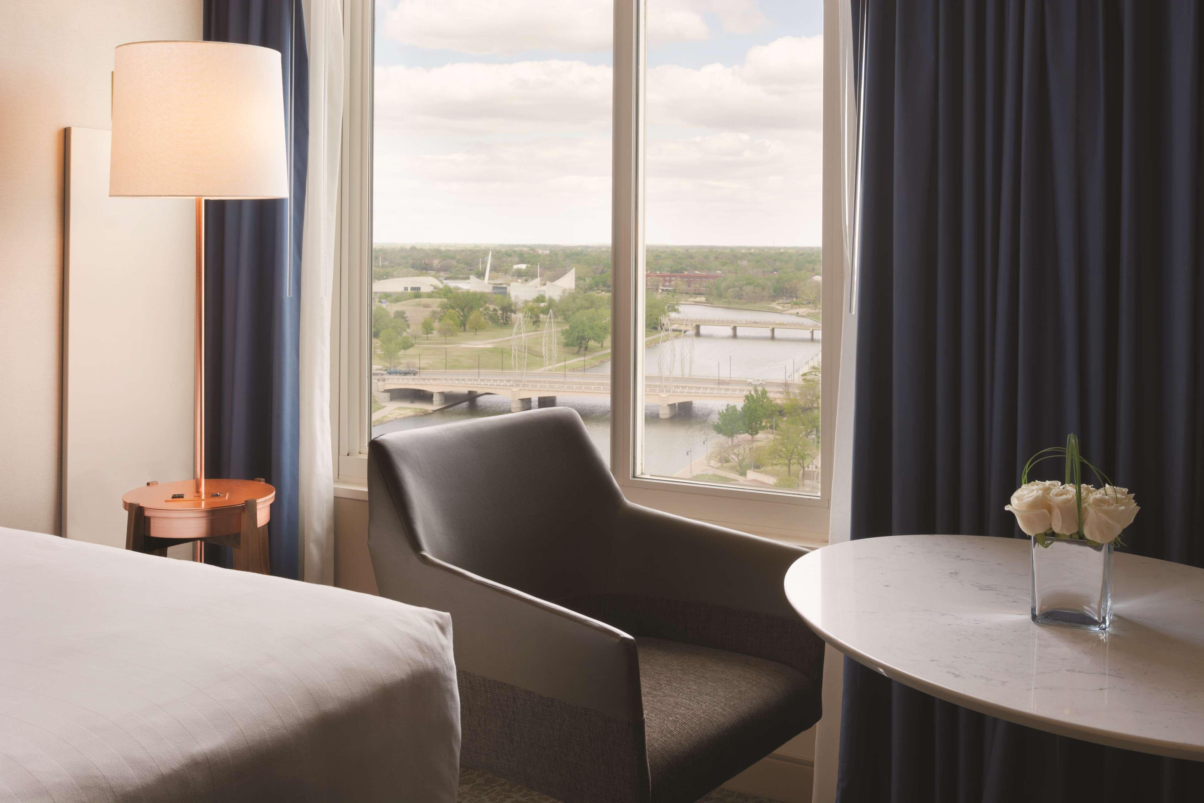 Hyatt Regency Wichita Hotel Exterior photo