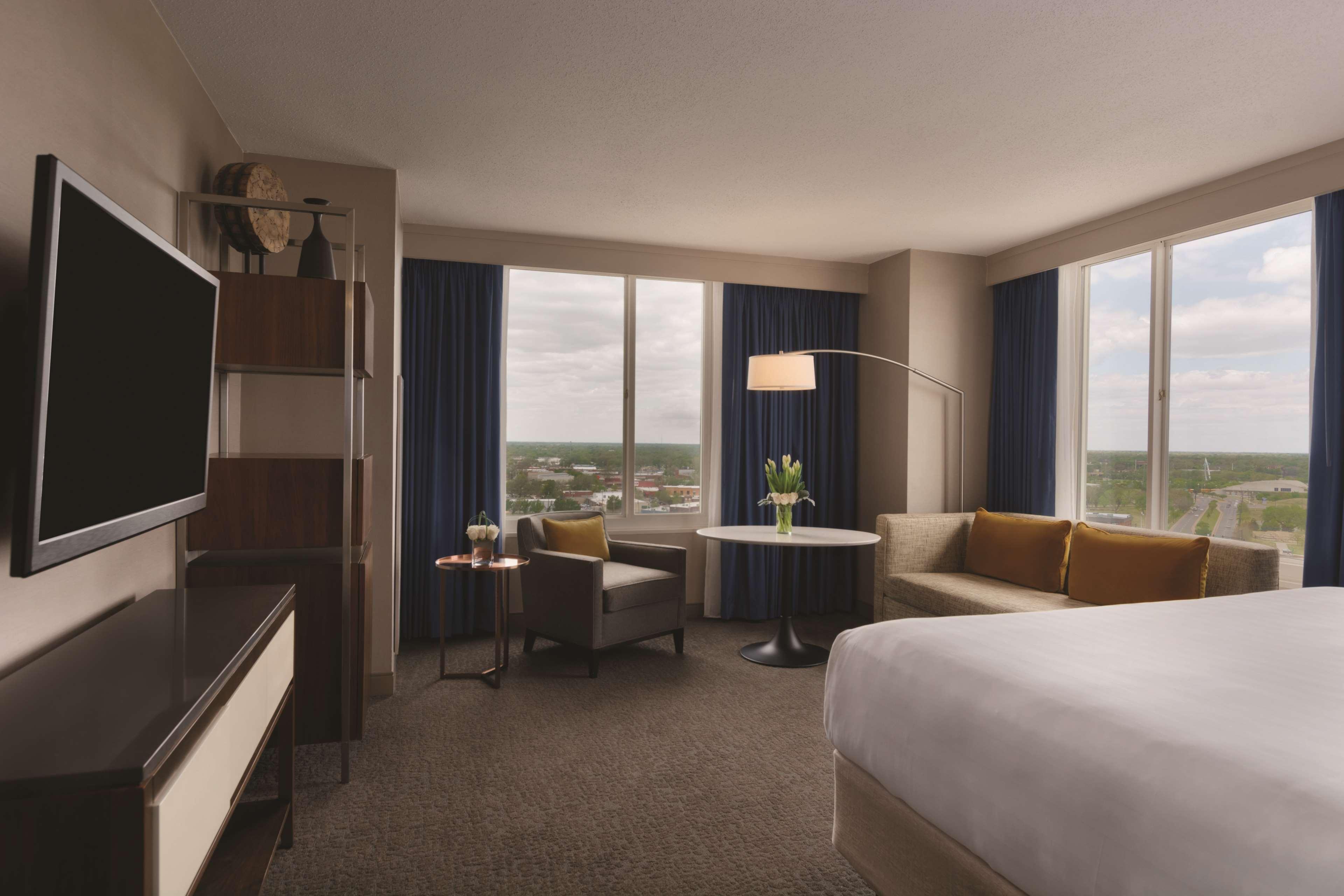 Hyatt Regency Wichita Hotel Exterior photo